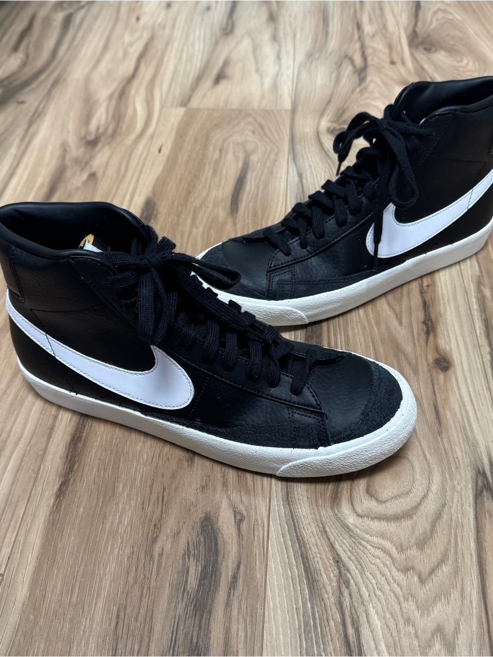 Nike Blazer Mid ‘77 Vintage Men’s Mid Top Black Sail Sneakers BQ6806-002 Size 9